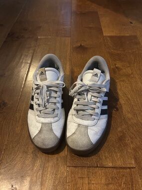 adidas White and Black strip LV Court 3.0Sneakers